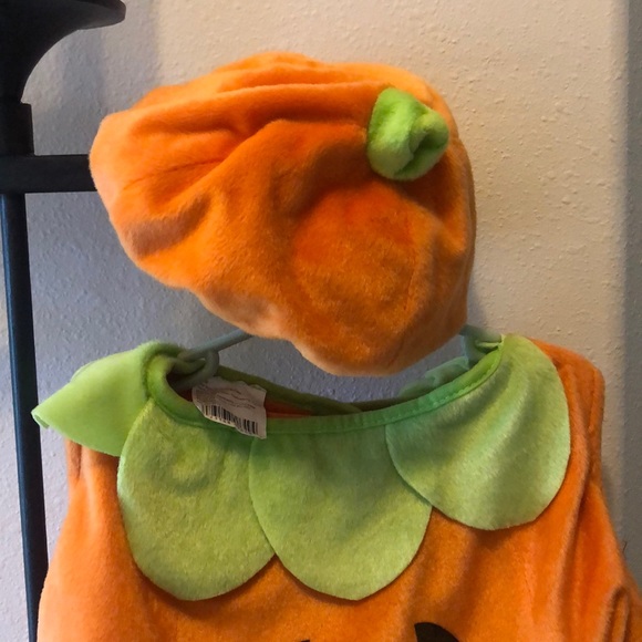 Pumpkin costume - Picture 3 of 3